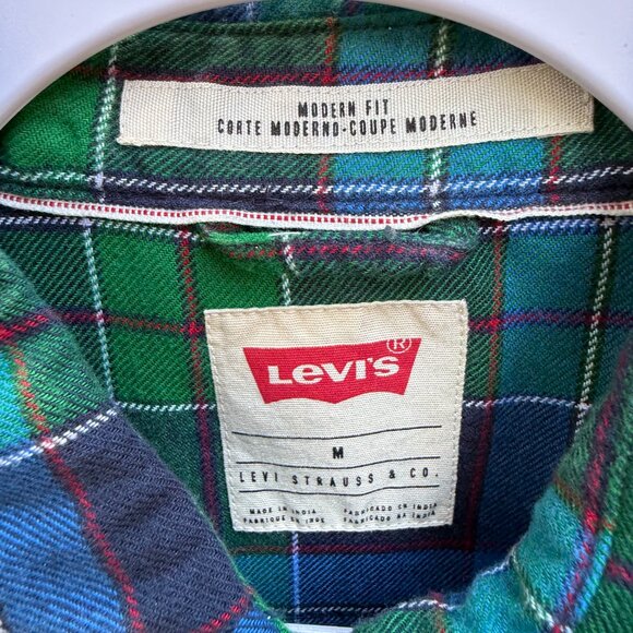 Levi's Shirt - Picture 2 of 8